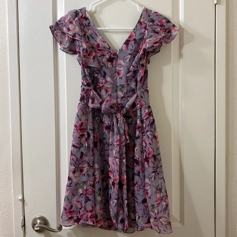 Dress - Picture 2 of 4